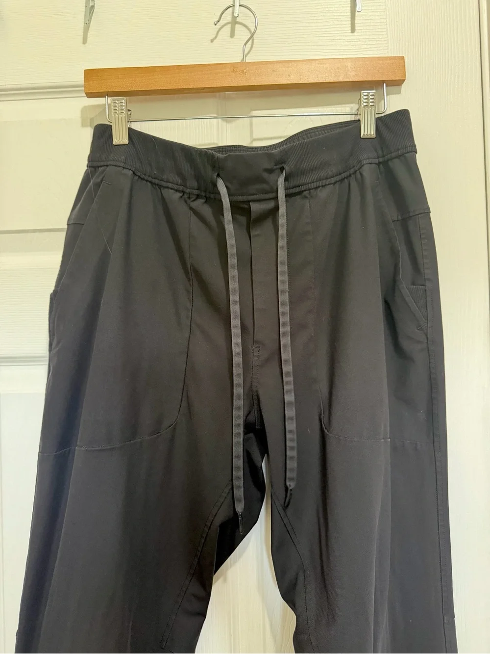 Lululemon Men’s License to Train Joggers